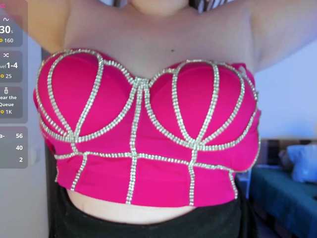 MishaLips live cam on BongaCams