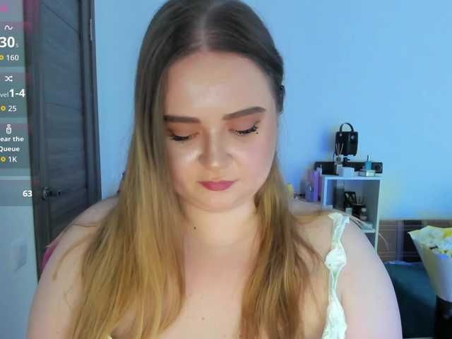 MishaLips live cam on BongaCams