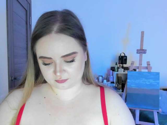 MishaLips live cam on BongaCams