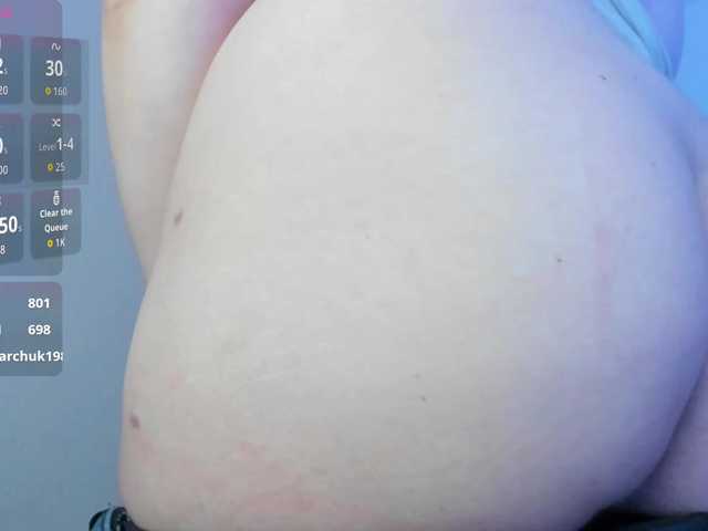 MishaLips live cam on BongaCams