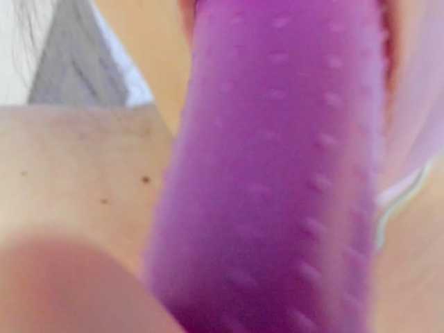 MishaLips live cam on BongaCams
