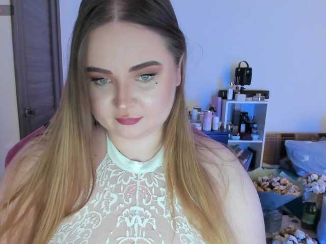 MishaLips live cam on BongaCams