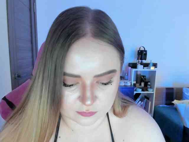Shy_foxY webcam