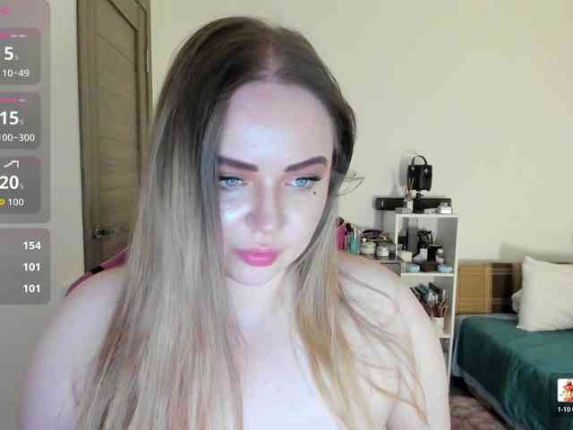 Shy_foxY webcam