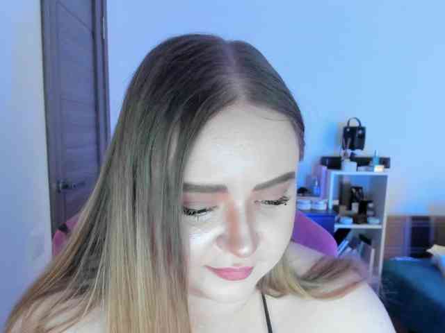 Shy_foxY webcam