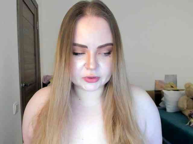 Shy_foxY webcam