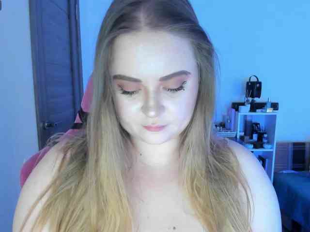 Shy_foxY webcam
