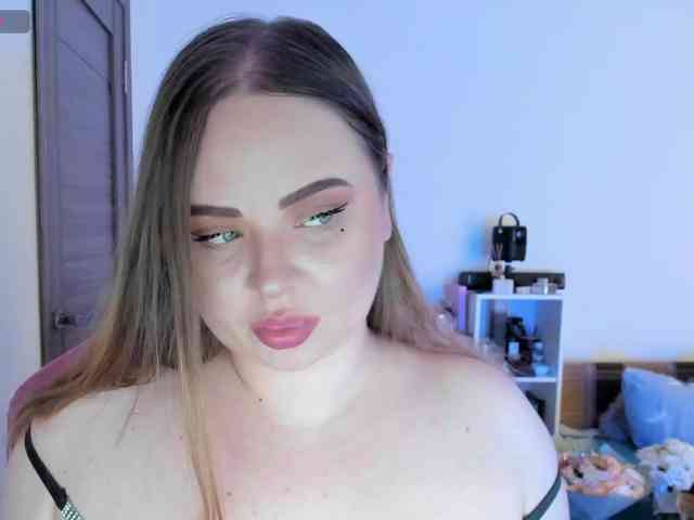 Shy_foxY webcam