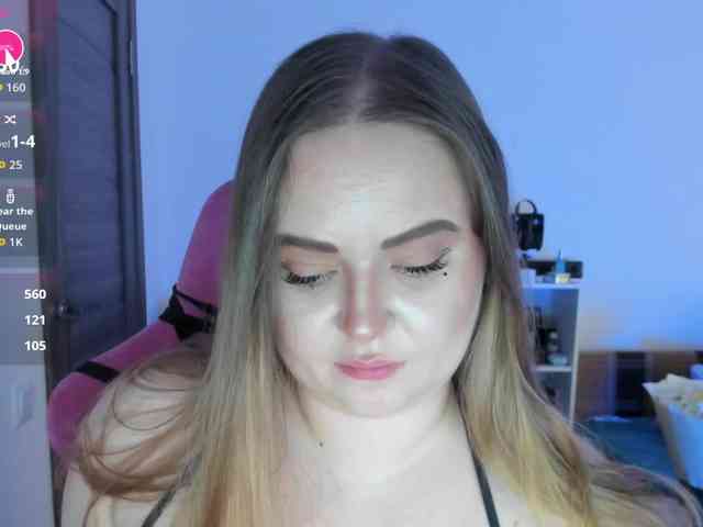 Shy_foxY webcam