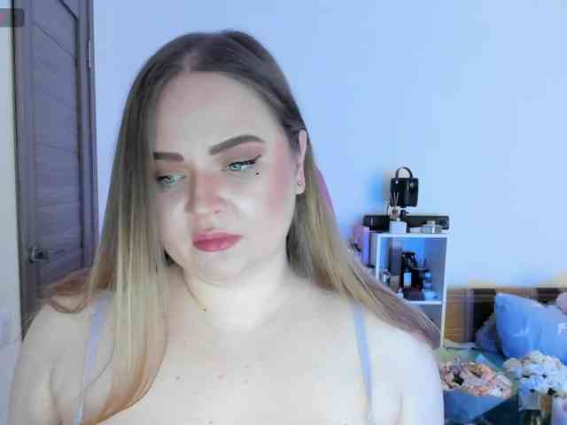 Shy_foxY webcam