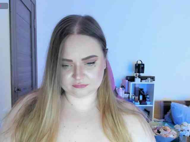 Shy_foxY webcam