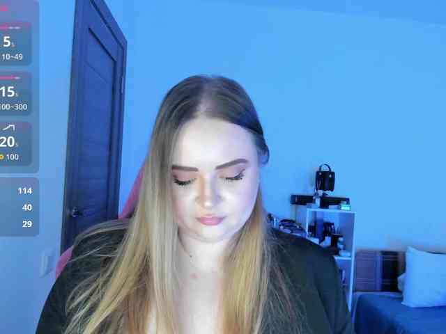 Shy_foxY webcam