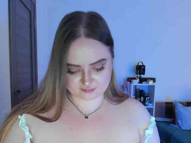 Shy_foxY webcam