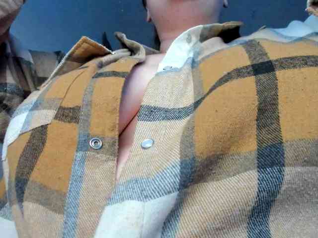 Shy_foxY webcam