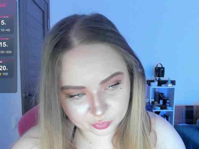 Shy_foxY webcam
