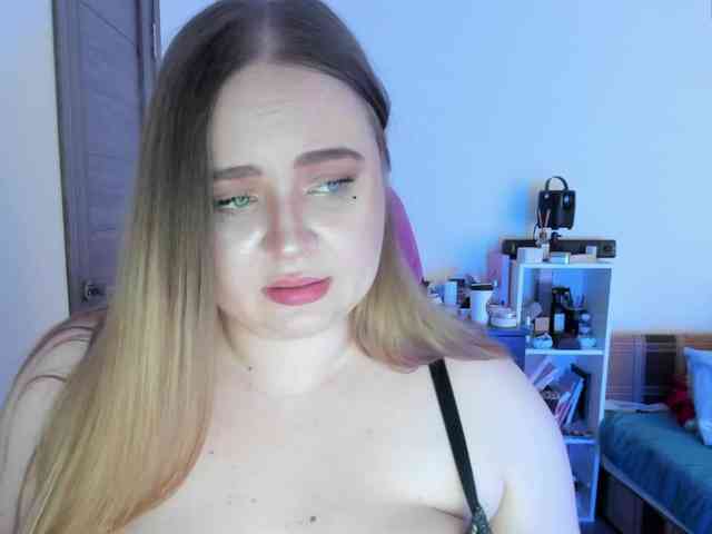 Shy_foxY webcam