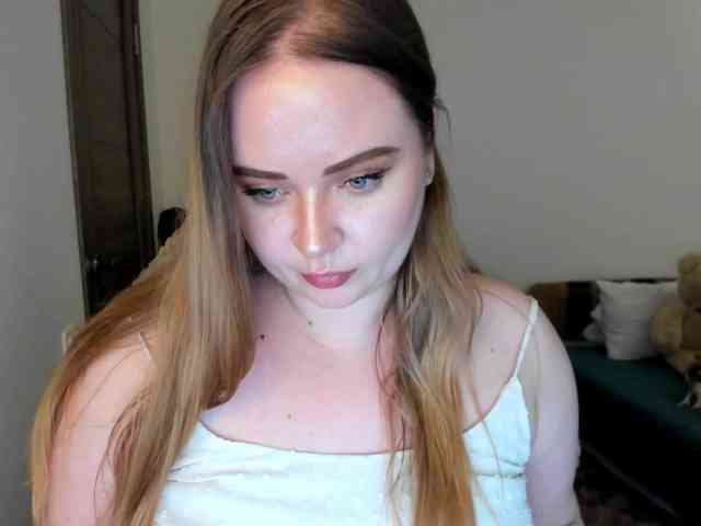 Shy_foxY webcam