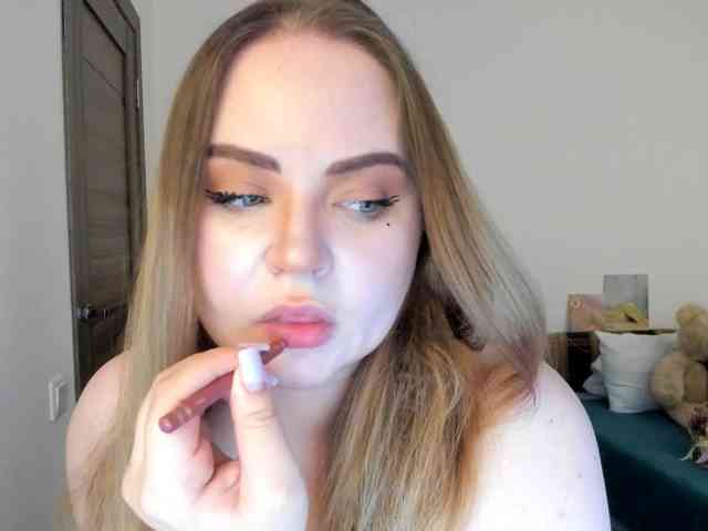 Shy_foxY webcam