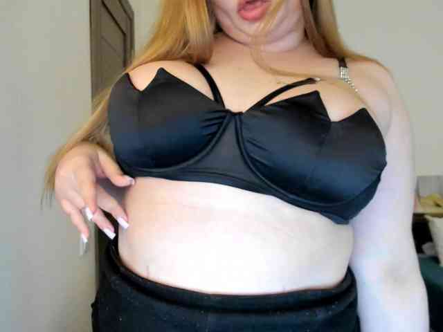 Shy_foxY webcam
