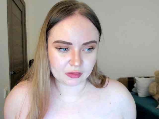 Shy_foxY webcam