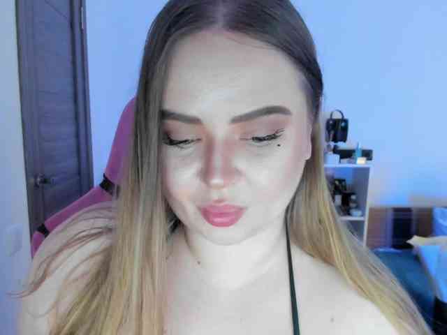 Shy_foxY webcam