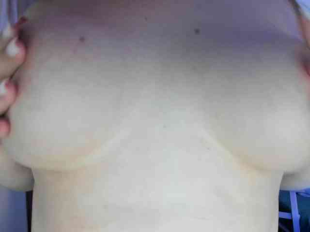 Shy_foxY webcam