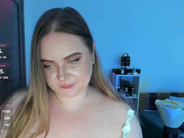 Shy_foxY webcam