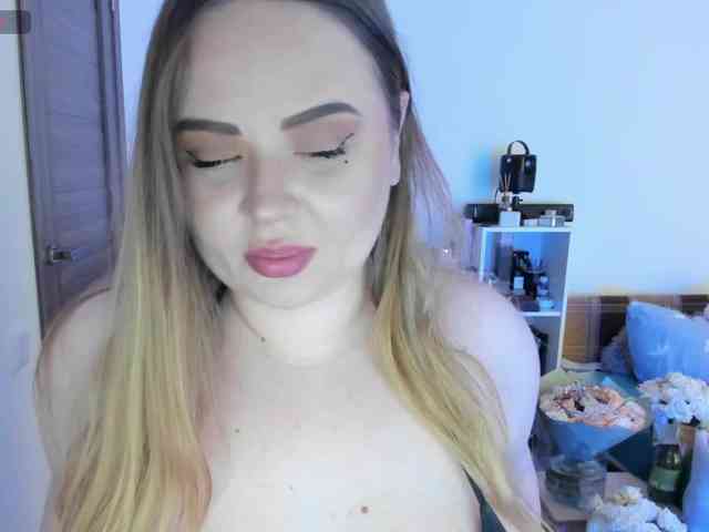Shy_foxY webcam