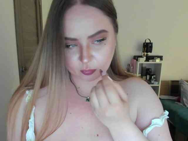 Shy_foxY webcam