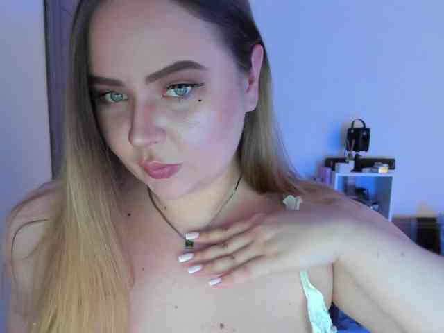 Shy_foxY webcam