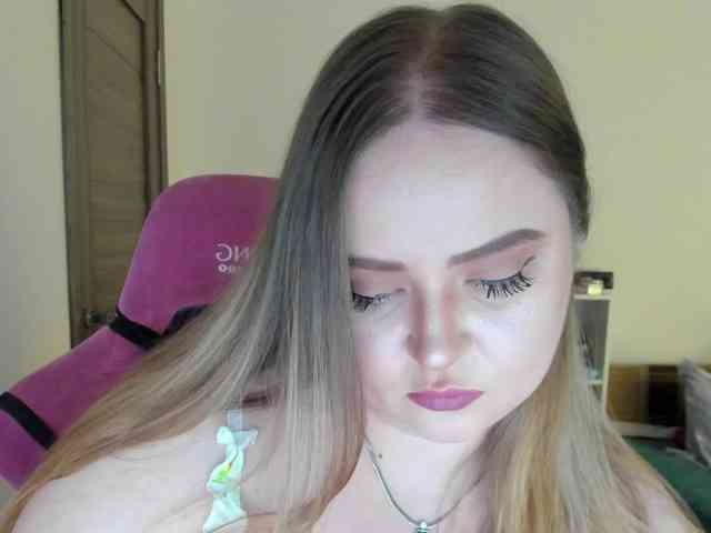 Shy_foxY webcam