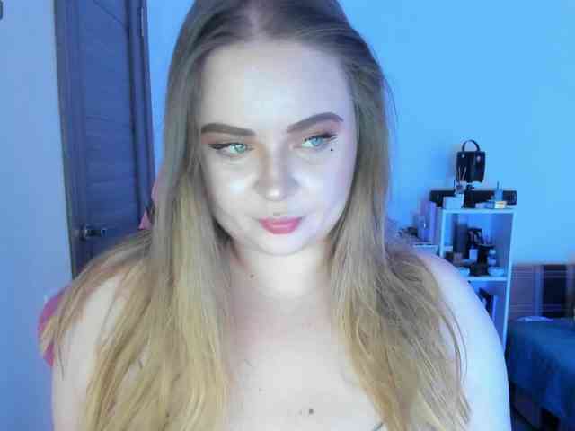 Shy_foxY webcam