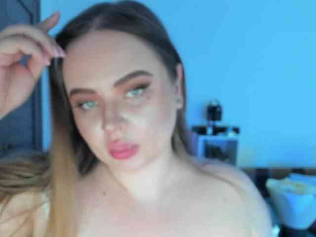 Shy_foxY webcam
