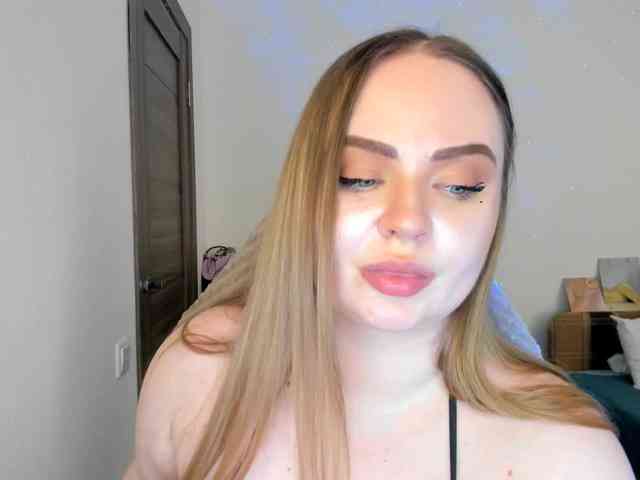 Shy_foxY webcam