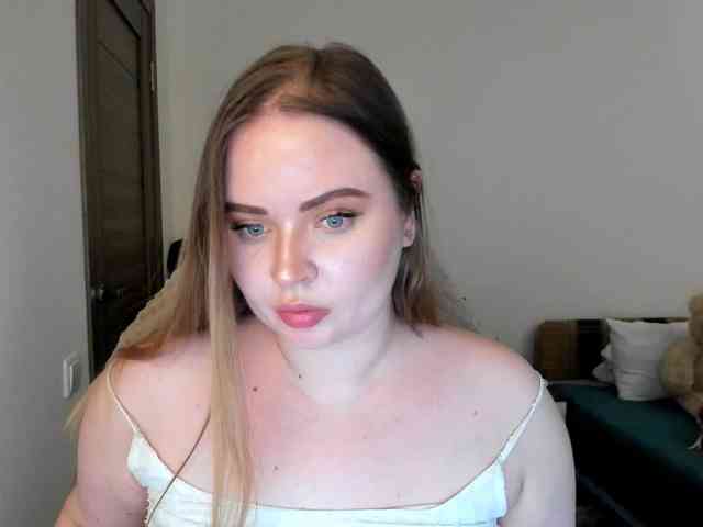 Shy_foxY webcam