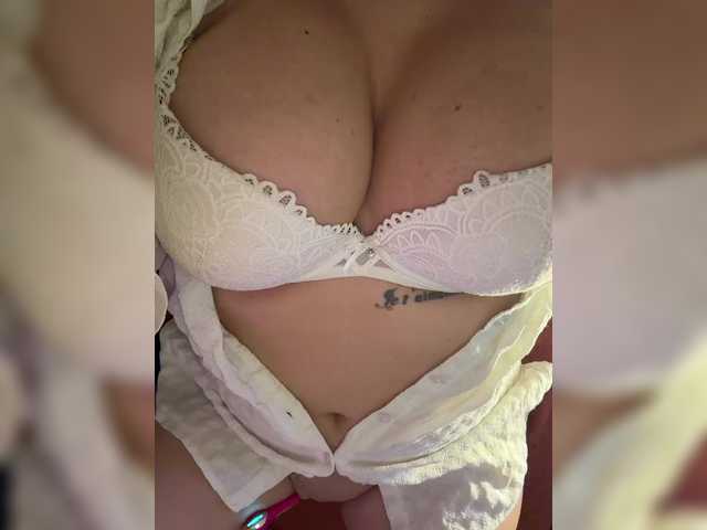 YaroslavaDi live cam on BongaCams
