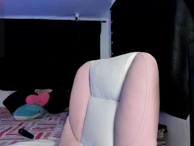 karolina-evans live cam on BongaCams