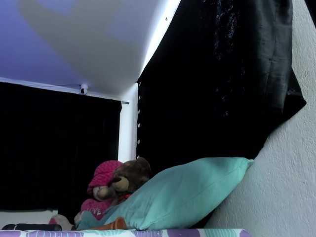 karolina-evans live cam on BongaCams