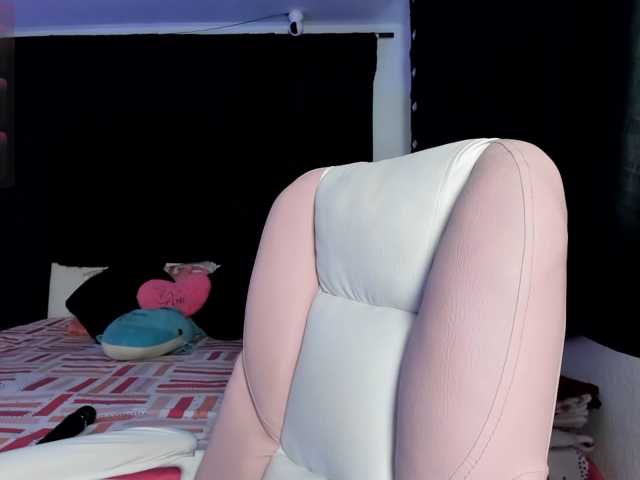 karolina-evans live cam on BongaCams