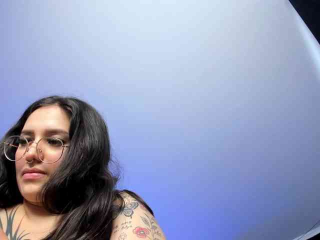 karolina-evans webcam