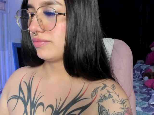 karolina-evans webcam