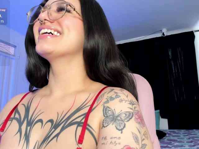 karolina-evans webcam