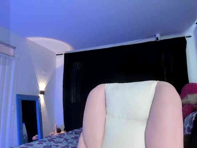 karolina-evans webcam