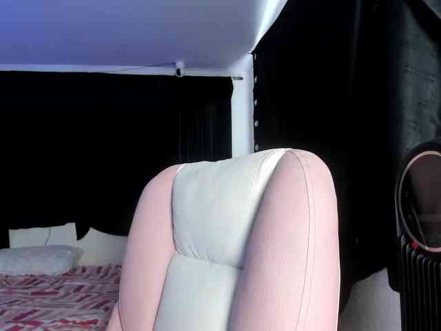 karolina-evans webcam