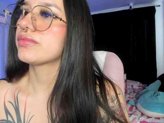 karolina-evans webcam
