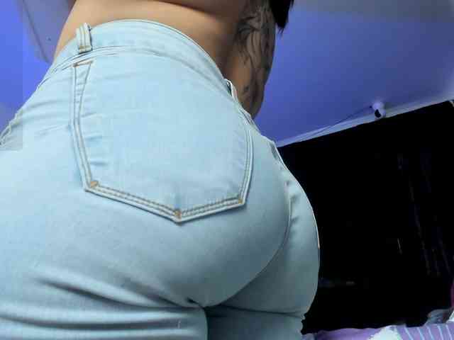 karolina-evans webcam