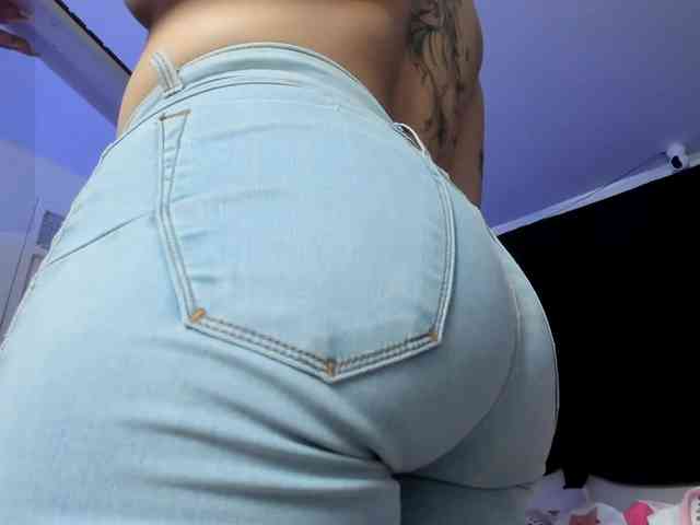 karolina-evans webcam