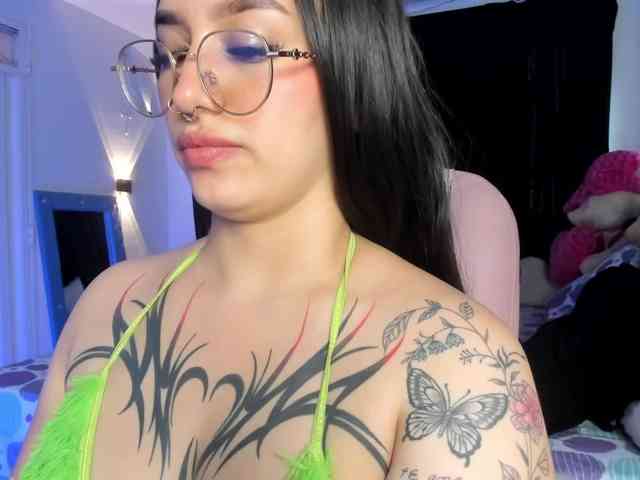 karolina-evans webcam