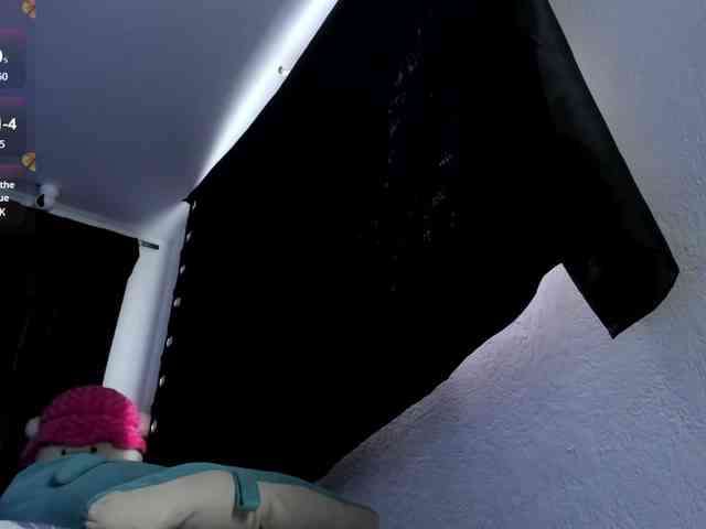 karolina-evans webcam