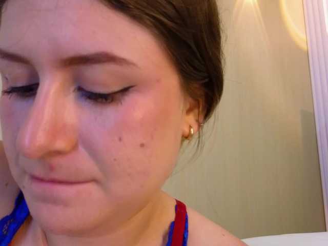 Emma-Blonde live webcam show